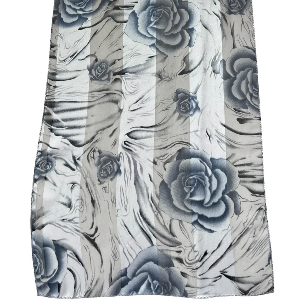 Vintage rose floral